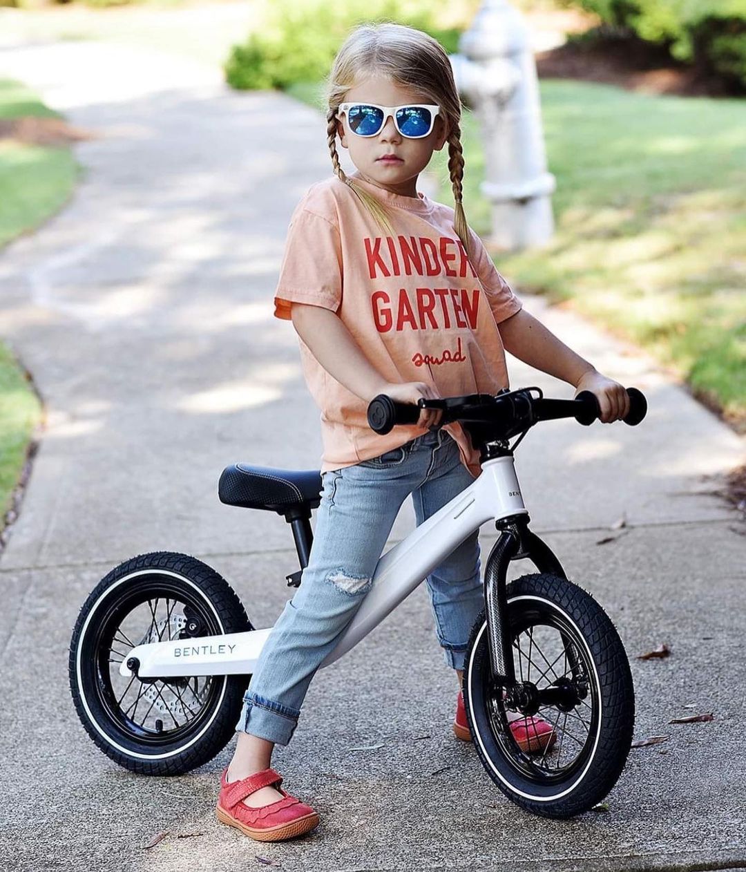 WHY YOUR CHILD SHOULDN'T USE TRAINING WHEELS