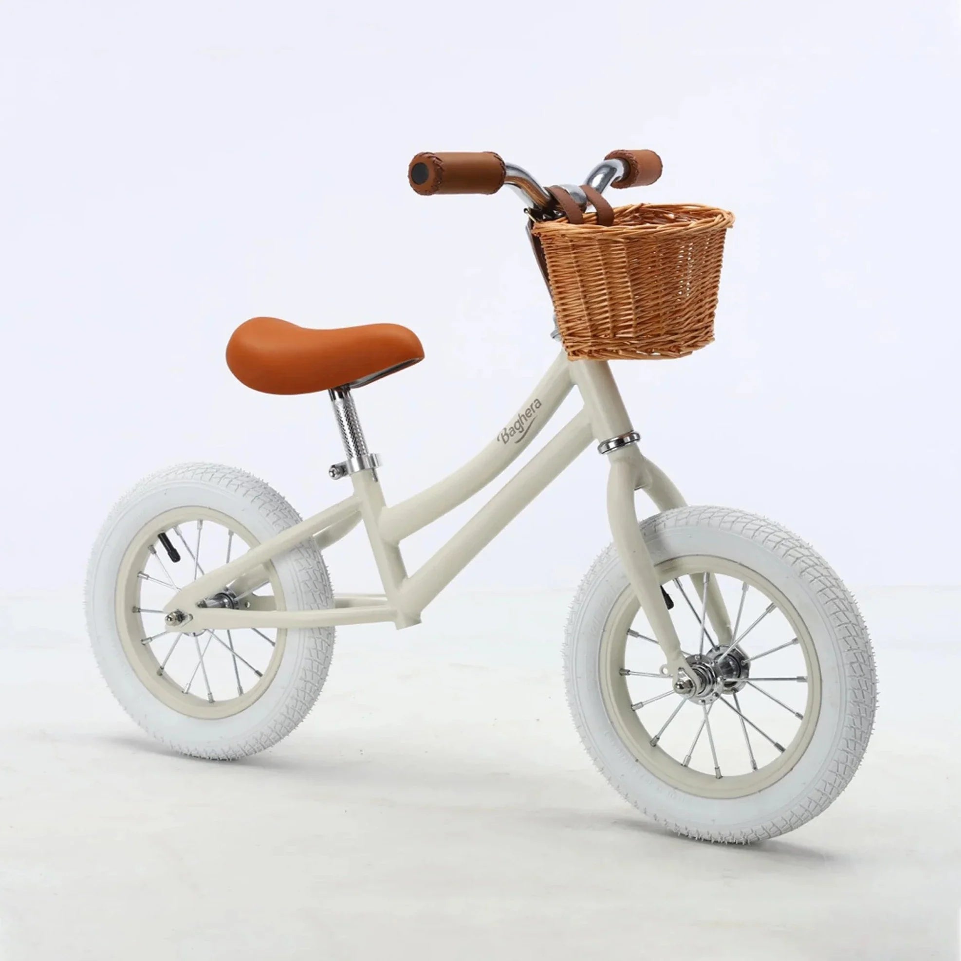 Bicycle BALANCE BIKE Ivory White + Helmet
