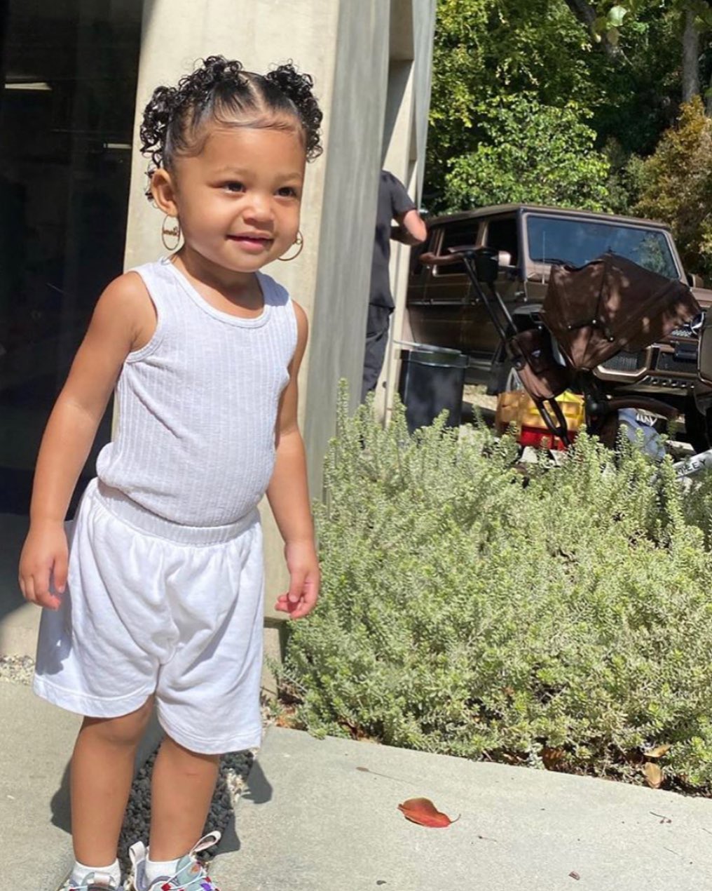Kylie Jenner's daughter spotted with Her Bentley Trike - BentleyTrike