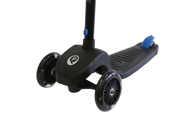 Blue Qplay Future LED light scooter